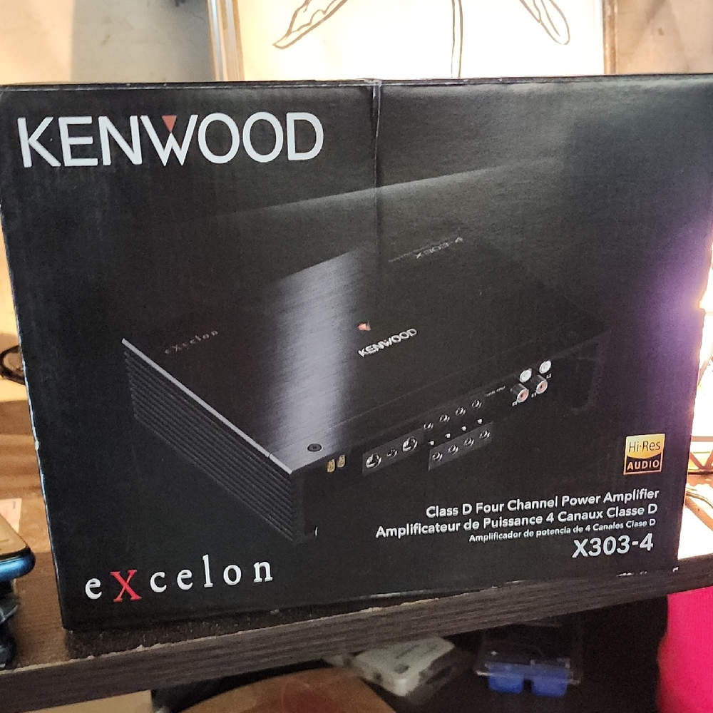 Kenwood eXcelon X303-4 Amplifier in Black